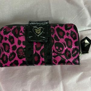 LoungeFly Pink/Black skull wallet with snap clip closure